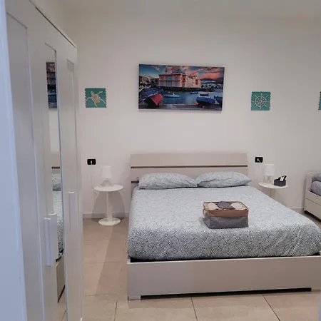 House Del Levante Locazione Breve 巴里