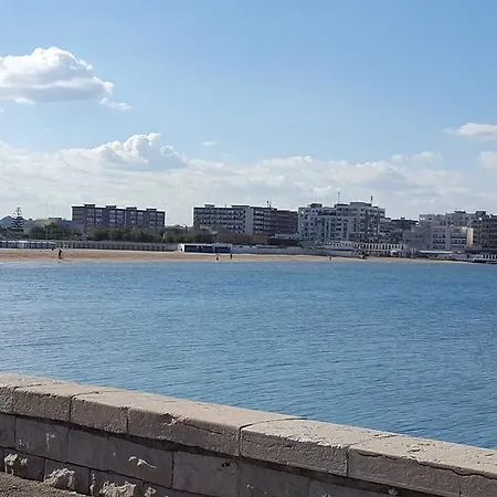 House Del Levante Locazione Turistica בארי